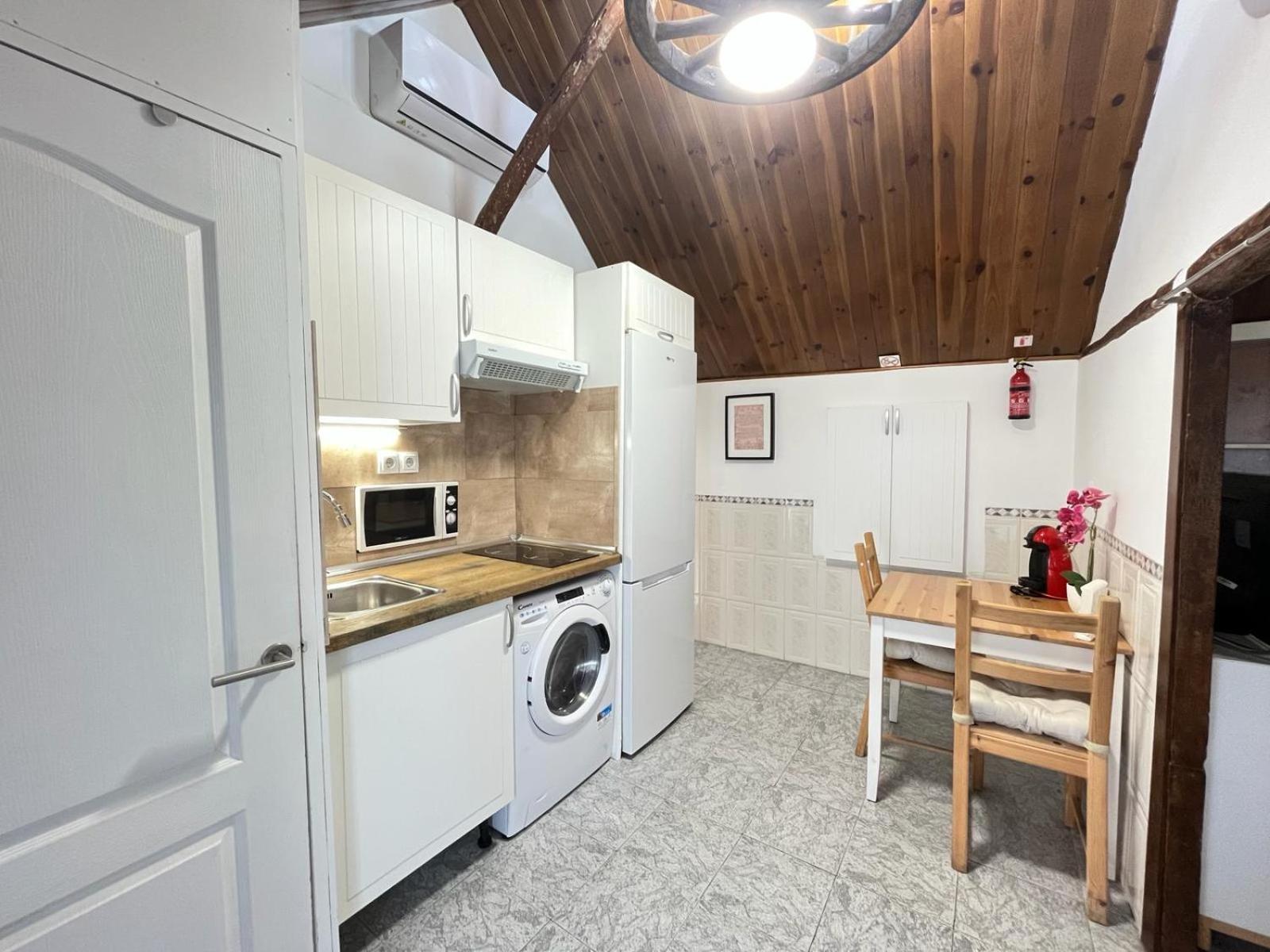 Free Parking, 40 Meters From The Beach, Wi-Fi, Ac Estepona Exteriér fotografie